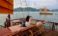 'Khai tử' những chiếc thuyền buồm gỗ cuối cùng trên vịnh Hạ Long