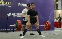 Kỷ lục quốc gia bị phá ở vòng loại powerlifting Việt Nam