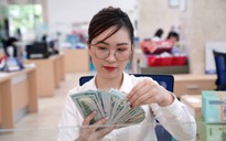 Giá USD hôm nay 3.8.2023: Tăng mạnh, tiến sát 24.000 đồng