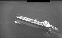 Mỹ muốn điều binh sĩ lên tàu thương mại ở eo biển Hormuz để đối phó Iran?