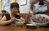Món phở ăn kèm cơm nguội ở Hà Nội: Ngày nấu 30 kg gạo