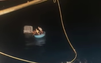 Cháy tàu cá trên biển, 8 ngư dân được cứu kịp thời