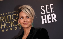 Halle Berry chỉ trích Drake sử dụng hình ảnh quảng bá đĩa đơn mà không được phép