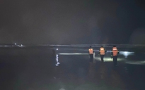 Quảng Ngãi: Xuyên đêm tìm kiếm nạn nhân mất tích khi tắm biển Khe Hai
