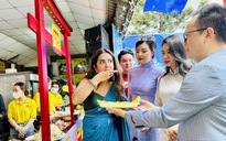 ‘Cô dâu 8 tuổi’ Ấn Độ thích thú với bánh xèo Hương xưa Việt Nam