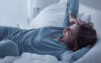 Căng thẳng gây mất ngủ, làm sao để xử lý?