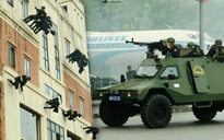 [VIDEO] Mãn nhãn Cảnh sát gìn giữ hòa bình trình diễn dẹp bạo loạn, giải cứu con tin