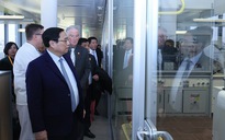 Thủ tướng đề nghị công ty dược Hungary chuyển giao công nghệ với Việt Nam