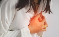 Ngày mới với tin tức sức khỏe: Đau ngực, khó thở là triệu chứng bệnh gì?