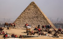 Dự án 'thay áo' cho kim tự tháp ở Ai Cập gây tranh cãi