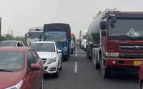 Tai nạn liên hoàn khiến cao tốc TP.HCM - Trung Lương ùn tắc hơn 4 km