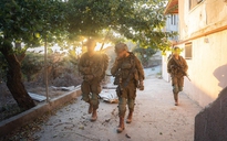 Israel tấn công Hezbollah dồn dập