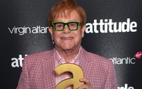 Elton John 'cà khịa' tỉ phú Elon Musk