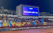 V-League vòng 8: Đại chiến vì ngôi đầu, VAR phủ sóng dày đặc