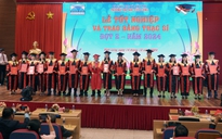 Vĩnh Long: Trao bằng thạc sĩ cho 81 cán bộ công chức, viên chức