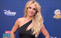 Britney Spears trở lại cuộc sống độc thân ở tuổi 43