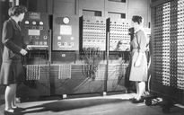 78 năm trước, máy tính đầu tiên thế giới ra mắt nặng 27 tấn