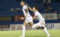 V-League: HLV Lê Huỳnh Đức cùng CLB Bình Dương 'cầm vàng lại để vàng rơi'