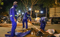 Đêm giao thừa, công nhân vệ sinh môi trường Đà Nẵng chỉ mong 'về nhà sớm'