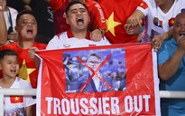 'Troussier out'
