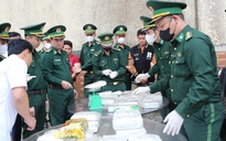 Bắt 2 nghi phạm vận chuyển số lượng ma túy cực lớn vào Việt Nam