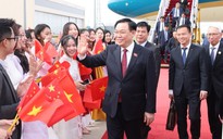 Chủ tịch Quốc hội Vương Đình Huệ đến Bắc Kinh bắt đầu thăm chính thức Trung Quốc