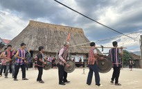 Kon Tum: Truyền dạy cồng chiêng, múa xoang cho thanh thiếu niên