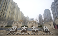 Trung Quốc phạt tập đoàn Evergrande, cấm ông Hứa Gia Ấn giao dịch chứng khoán suốt đời