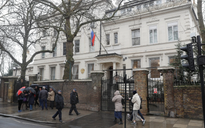 Anh trục xuất tùy viên quân sự Nga, Estonia triệu đại biện lâm thời của Moscow