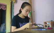 Nữ sinh nghèo nhịn ăn để dành tiền đóng học phí