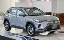 Toyota Corolla Cross 1.8V máy xăng có gì khác bản hybrid?