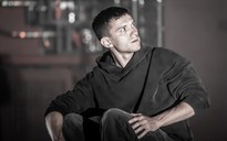 'Nghịch lý' Tom Holland trên sân khấu 'Romeo & Juliet'