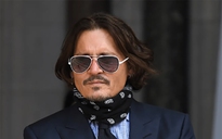 Johnny Depp hẹn hò với người mẫu trẻ hơn 33 tuổi? 