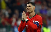 Truyền thông Bồ Đào Nha thống kê kỷ lục cực buồn của Ronaldo nhưng vẫn… yêu anh tuyệt đối