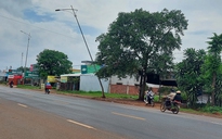 Trụ đèn nghiêng