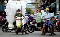 Sang tên xe máy còn vướng, người dân còn ngại