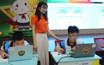 'Con hỏi AI 20 câu, máy đều trả lời, hỏi mẹ câu thứ 3 mẹ đã la'