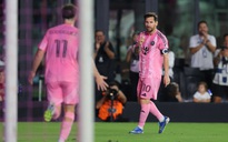 Messi lập cú đúp ngoạn mục ở Mỹ, mừng như bắt được của là… đội tuyển Argentina