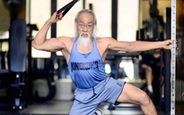 Gymer 71 tuổi râu tóc bạc phơ, lên sàn thi thể hình như lực sĩ chuyên nghiệp