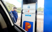 Giá xăng dầu hôm nay 16.10.2025: Thế giới 'chạm đáy' 5 tháng, xăng trong nước tăng?