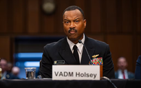 Tư lệnh Mỹ dẫn đầu lực lượng tấn công quân sự ở vùng Caribbean từ chức