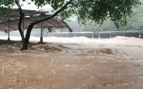 Nước đầu nguồn Bạch Mã cuồn cuộn đổ về nhiều khu vực ở Huế