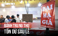 Vì sao các quầy bánh vẫn chưa thể dọn đi dù Trung thu đã qua 2 tuần?