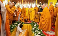 Lễ trà tỳ, nhập bảo tháp trưởng lão hòa thượng Thích Từ Thông ở chùa Thanh Sơn