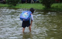 Nhiều thôn ở một xã xung yếu của Huế bị ngập