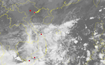 Xuất hiện vùng áp thấp trên Biển Đông, Trung và Nam bộ mưa lớn đến cuối tháng