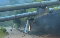 Sạt lở đèo Ngoạn Mục