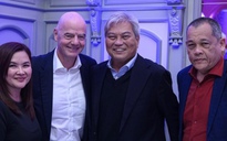 Xuất hiện bức ảnh gây xôn xao, quan chức bóng đá Malaysia chụp cùng Chủ tịch FIFA
