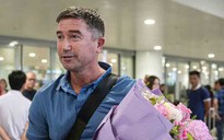 HLV Harry Kewell không muốn bị V-League ‘quật ngã’, cấp thượng tầng Hà Nội FC kỳ vọng lớn