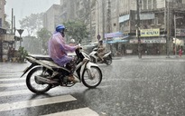 Cảnh báo mưa lớn cộng triều cường cao gây ngập ở TP.HCM và Nam bộ